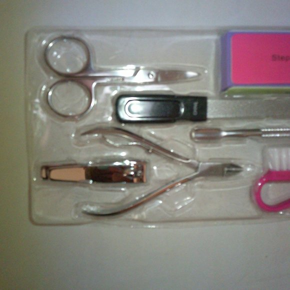Deluxe Manicure - Pedicure Kit.  Bundle (10+)  Never Used! - Picture 8 of 9